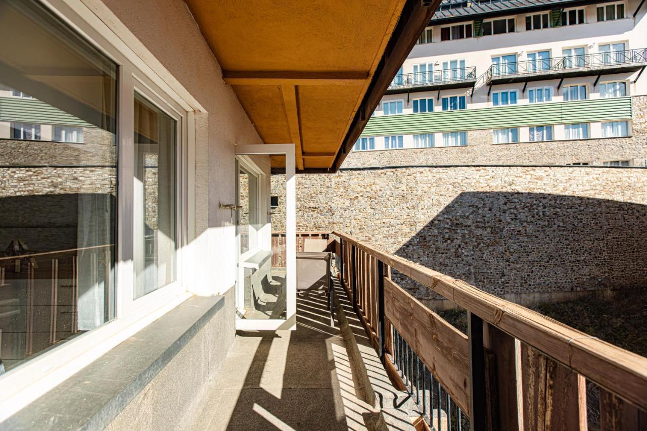 Holidays, Tripp, 1 Dormitorio, 4 Personas, Terraza Sierra Nevada Exterior foto